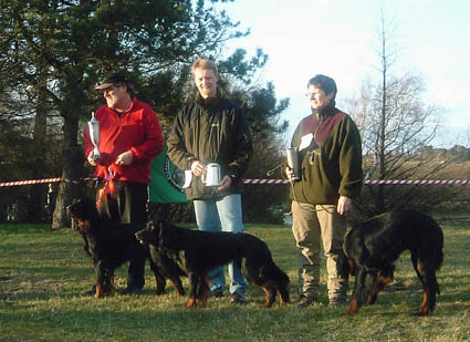 DGSK:n n�yttelyss�